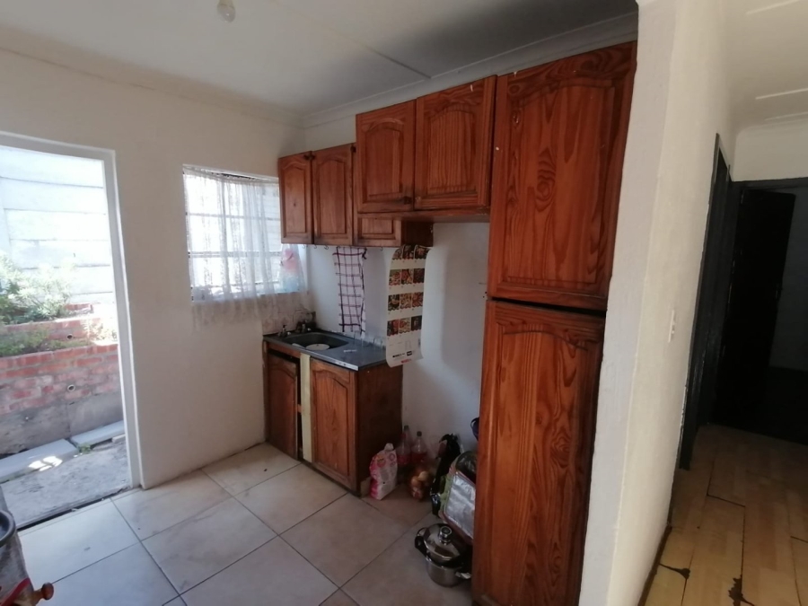  Bedroom Property for Sale in Eastridge Western Cape